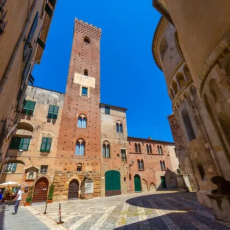 Vivante - Front - Happy Apartment Albenga