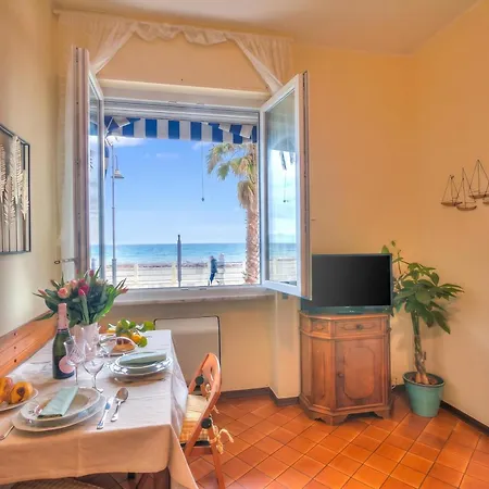 아파트 Mer Vivante - Front Beach With Balcony - Happy Rentals *